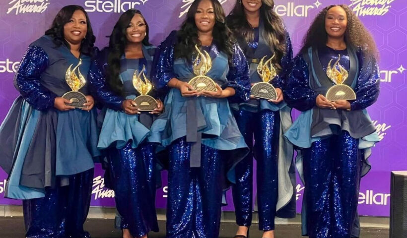 Lisa Knowles Smith & The Brown Singers win five awards at the 41st Annual Stellar Gospel Music Awards.